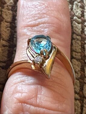 Elegant Gold Ring with Blue Gemstone and Accent Diamond-Size 8.5